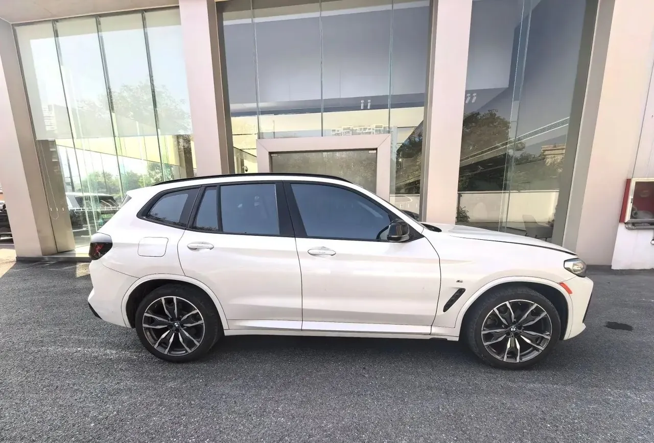 BMW 2022 X3 xDrive30i 2.0T Leading M Obsidian Night Kit (Changed) Automatic Gear 3