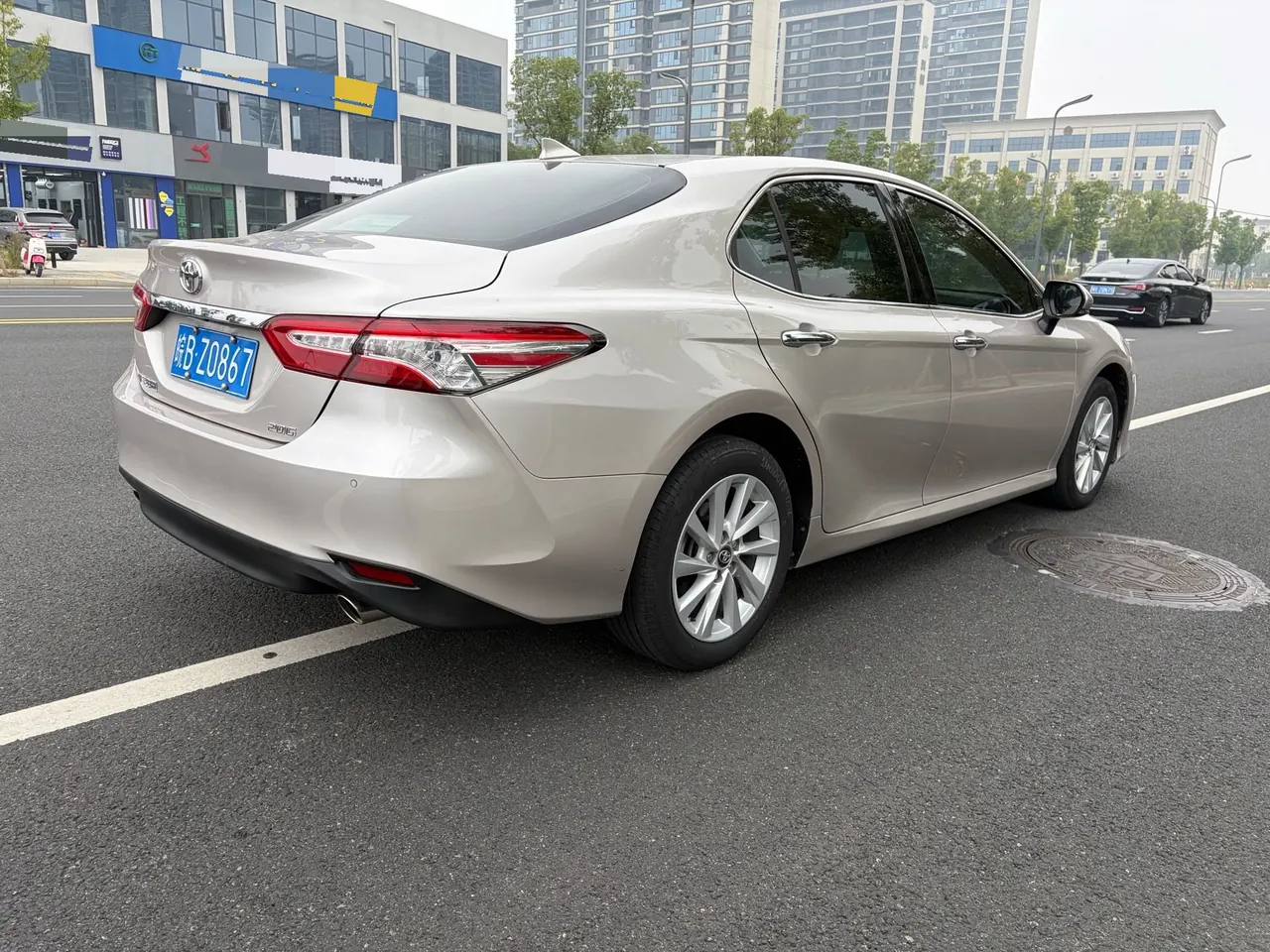 Toyota 2021 Camry 2.0G Stepless Deluxe Edition Automatic Gear 9