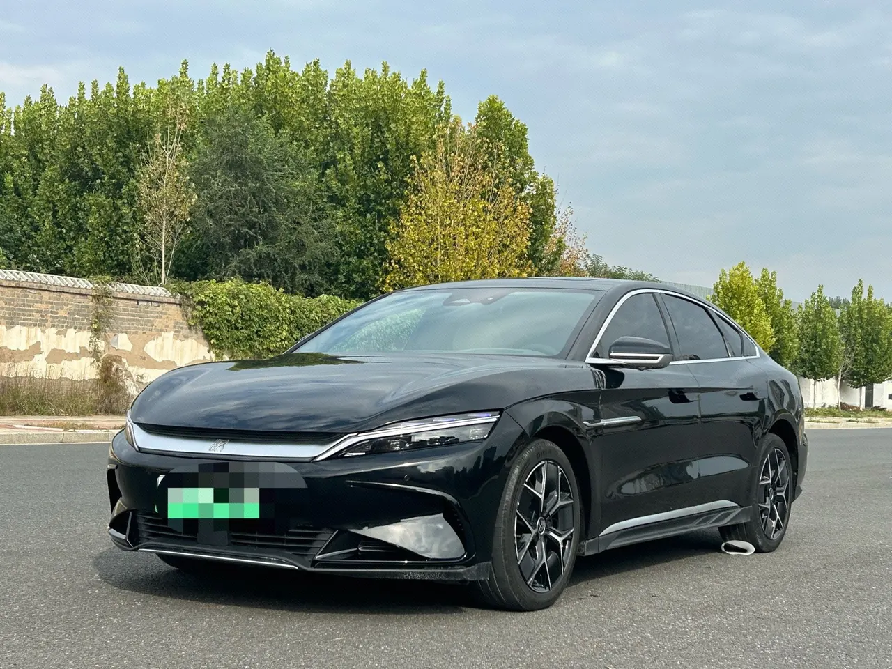 BYD 2024 Han EV 605KM Glory Edition Precursor Noble Automatic Transmission - View 1