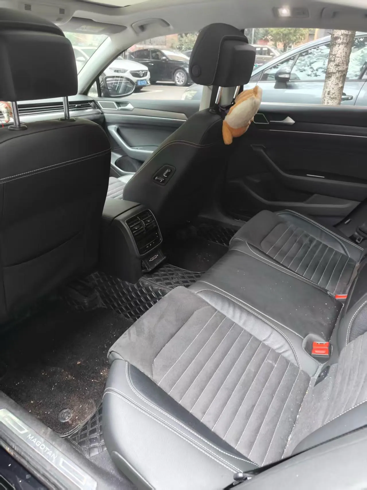 Volkswagen 2020 Magotan 2.0TSI 330TSI luxury automatic transmission 3