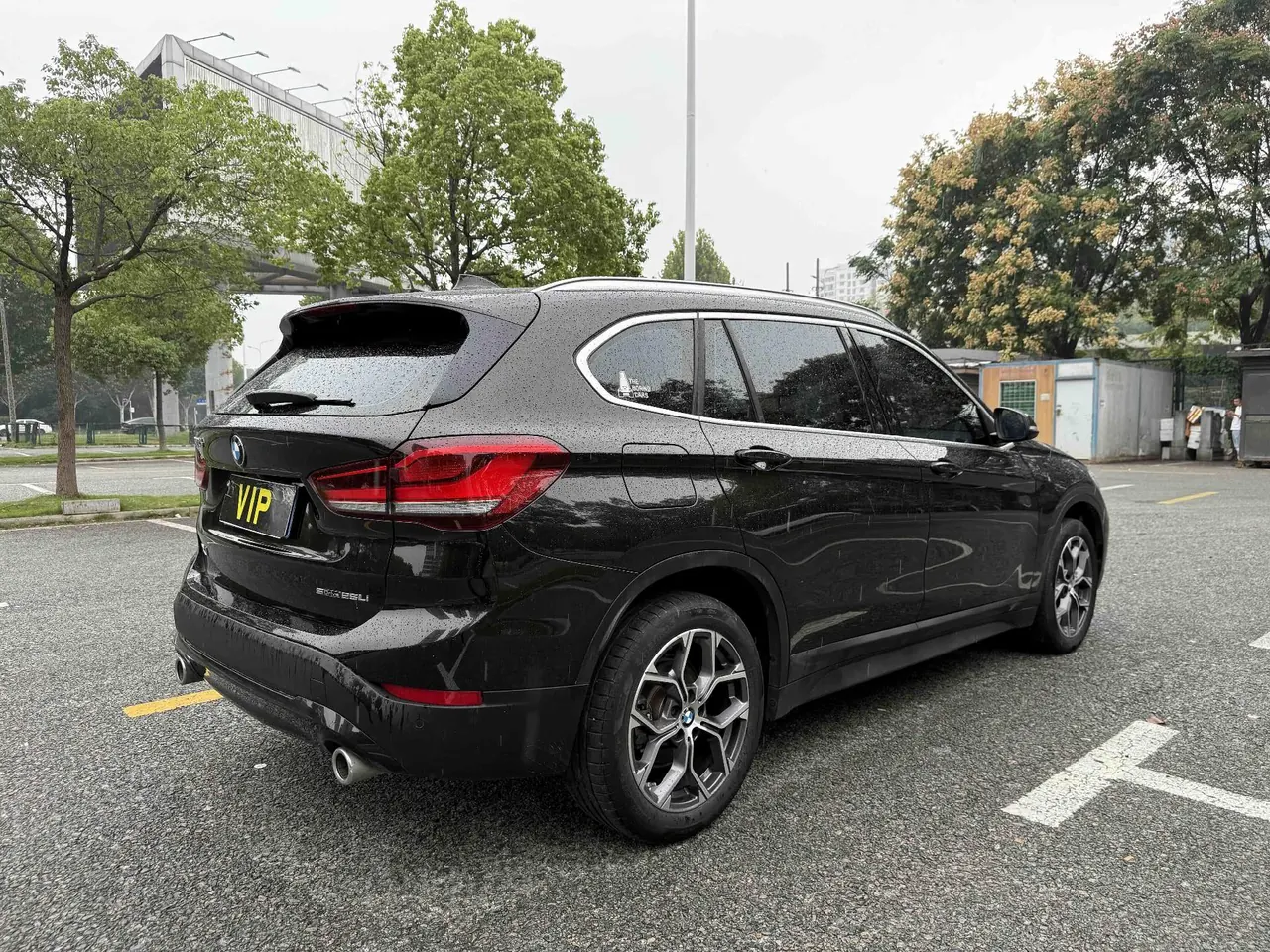 BMW 2021 X1 sDrive25Li 2.0T Leading Automatic Gear 10
