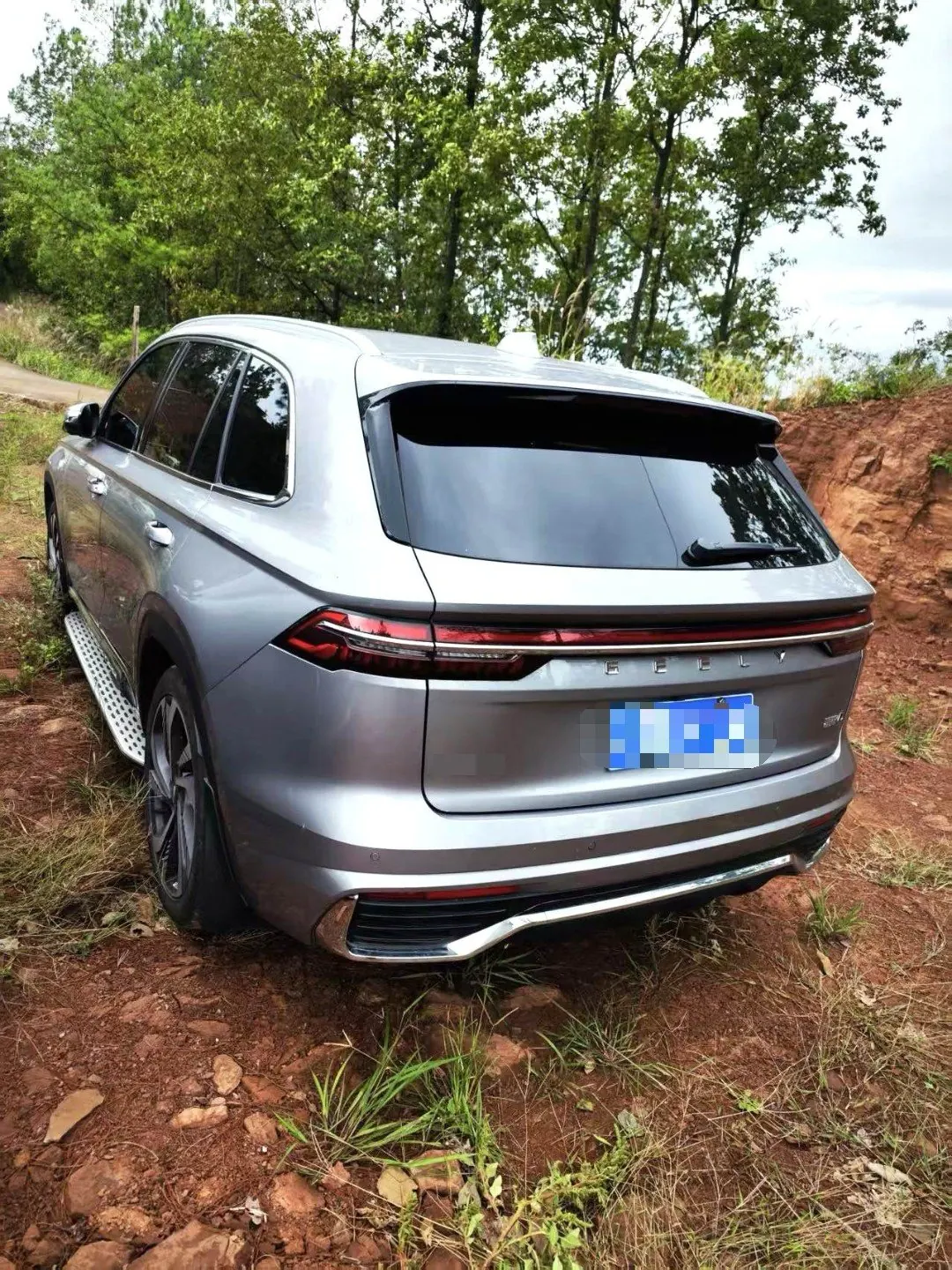 Geely 2024 XingyueL (Monjaro) 2.0TD High Power Two-Drive Enovate Edition Automatic Transmission 4