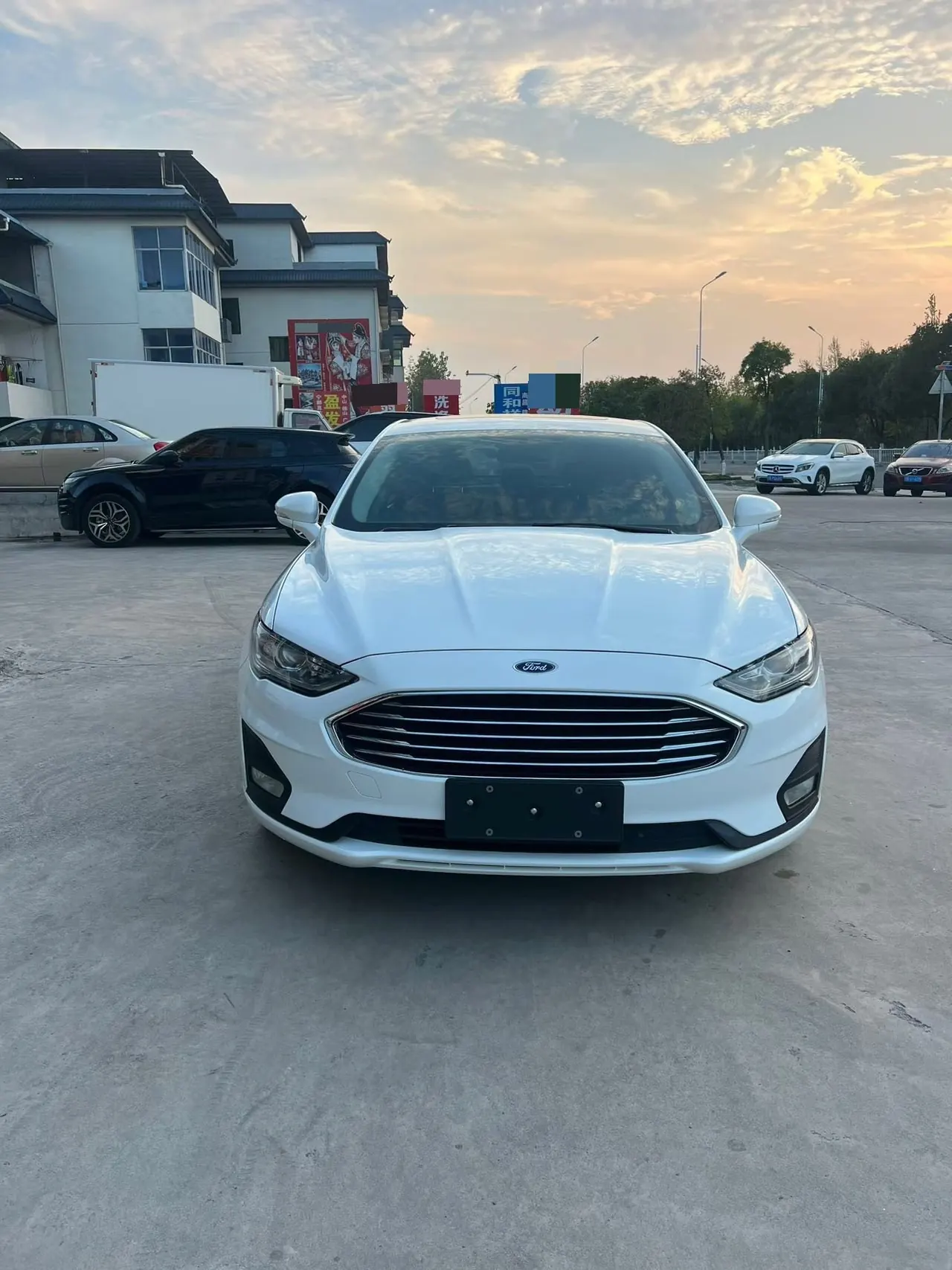 Ford 2020 Mondeo 1.5T EcoBoost 180 Luxury Automatic Gear 3