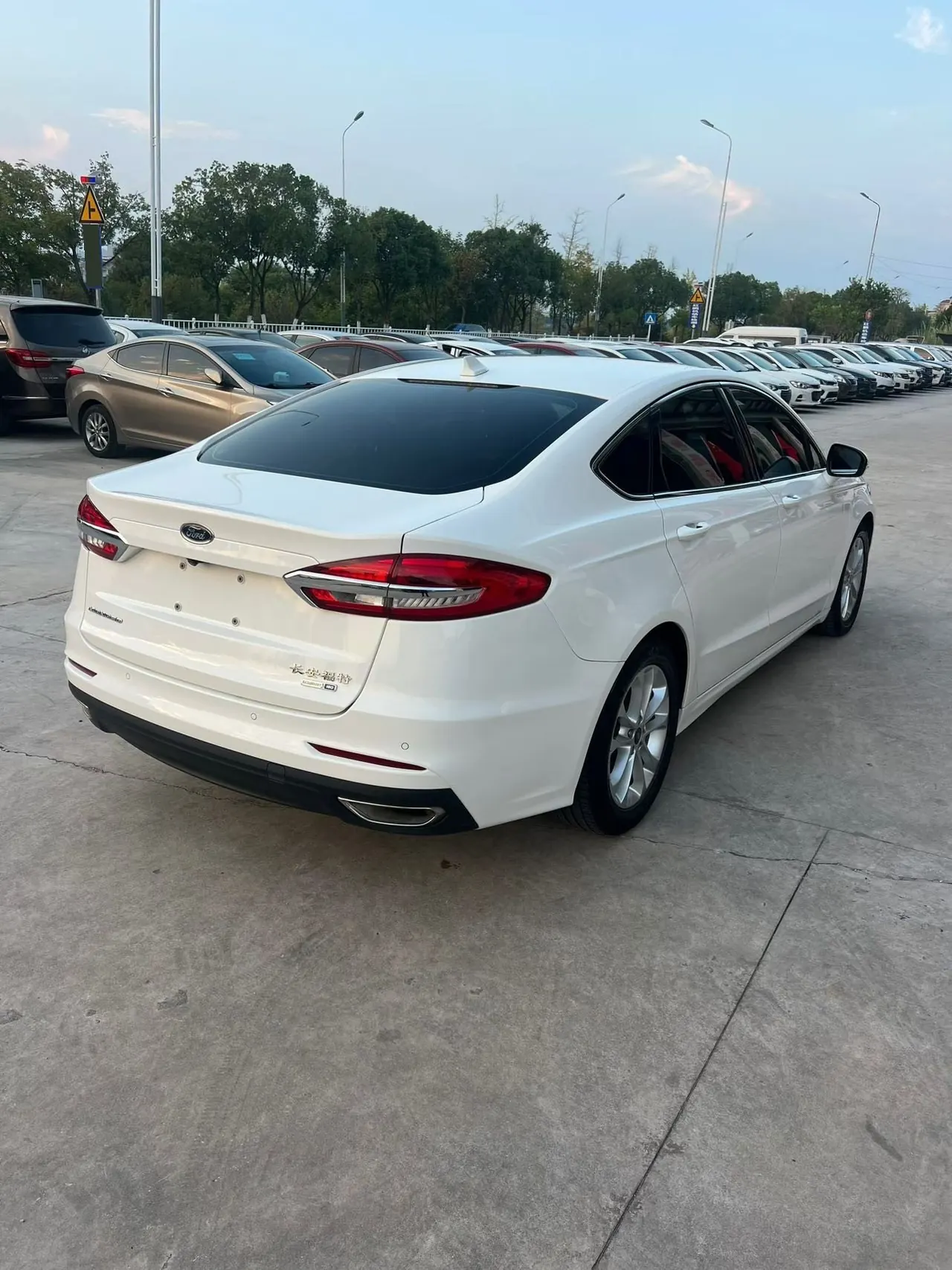 Ford 2020 Mondeo 1.5T EcoBoost 180 Luxury Automatic Gear 7