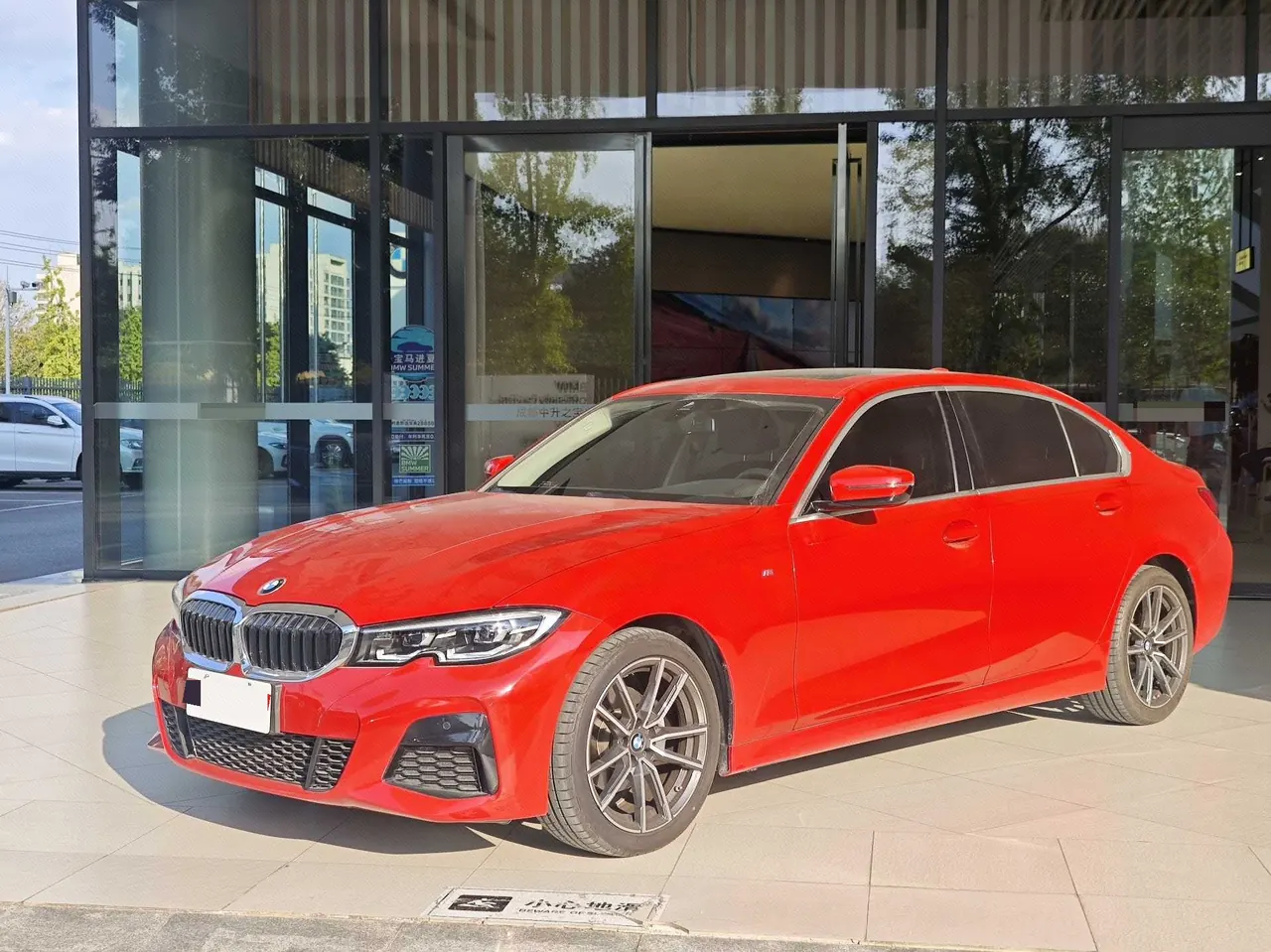 Открыть галерею: BMW 3 Series 2020 325Li 2.0T M Sports Suit Automatic Gear