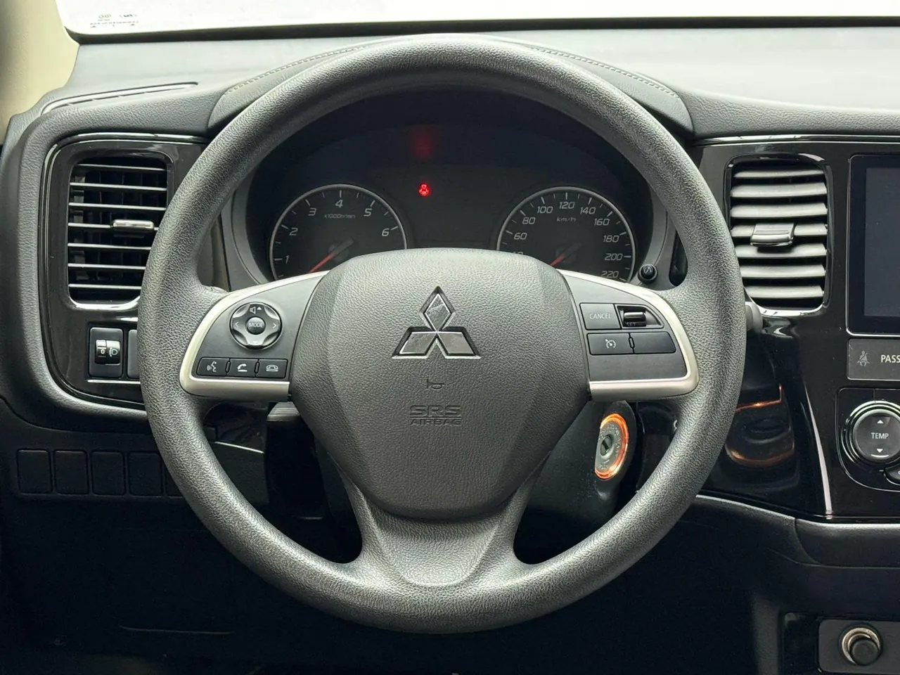 Mitsubishi 2021 Outlander 2.0 Stepless Two-Drive Smooth Edition 5-seat (Changed) Automatic Gear 7