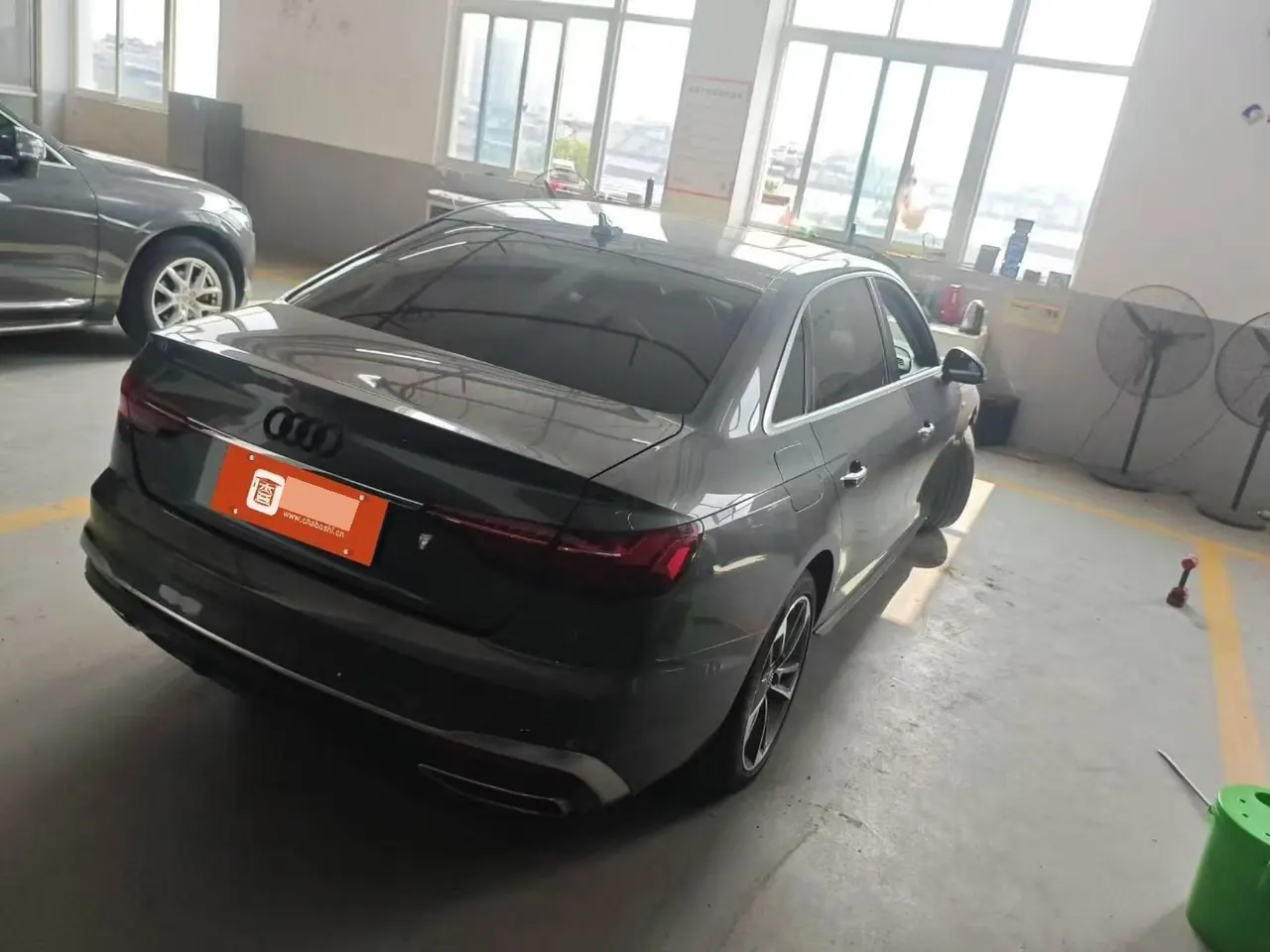 Audi 2020 A4L 2.0TFSI 40TFSI Fashion Dynamic Automatic 3