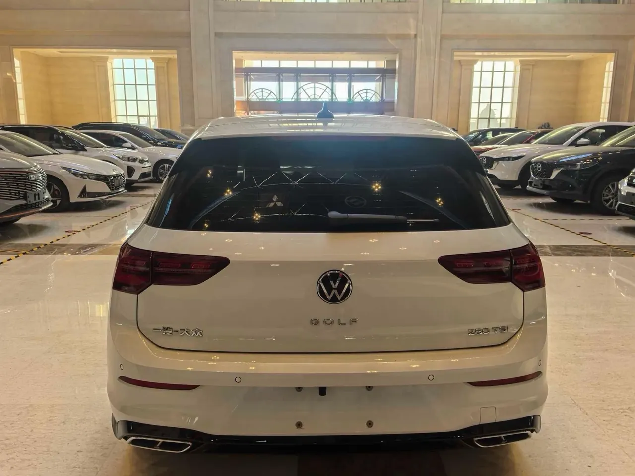 Volkswagen 2021 Golf 8 R-Line 1.4TSI 280TSI Automatic 12