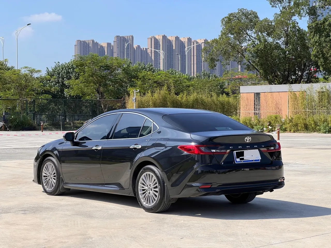 Toyota 2026 Camry 2.0GVP Stepless Deluxe Edition Automatic Transmission 4