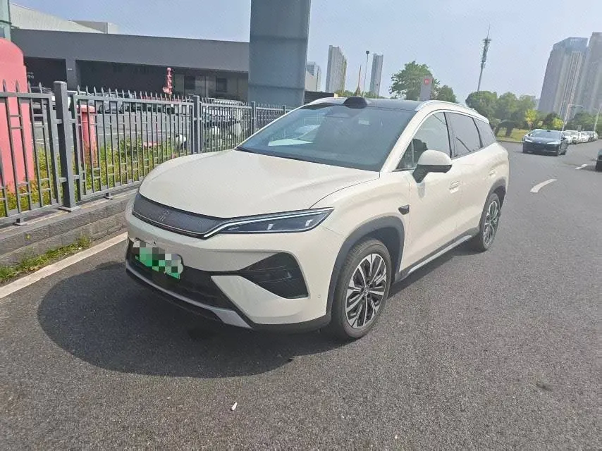 BYD 2026 Song Ultra EV 710KM Excellent Automatic Transmission - View 1