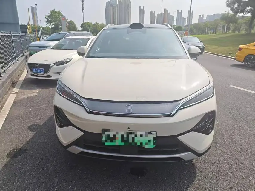 BYD 2026 Song Ultra EV 710KM Excellent Automatic Transmission 2