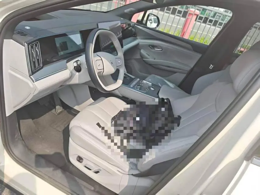 BYD 2026 Song Ultra EV 710KM Excellent Automatic Transmission 4