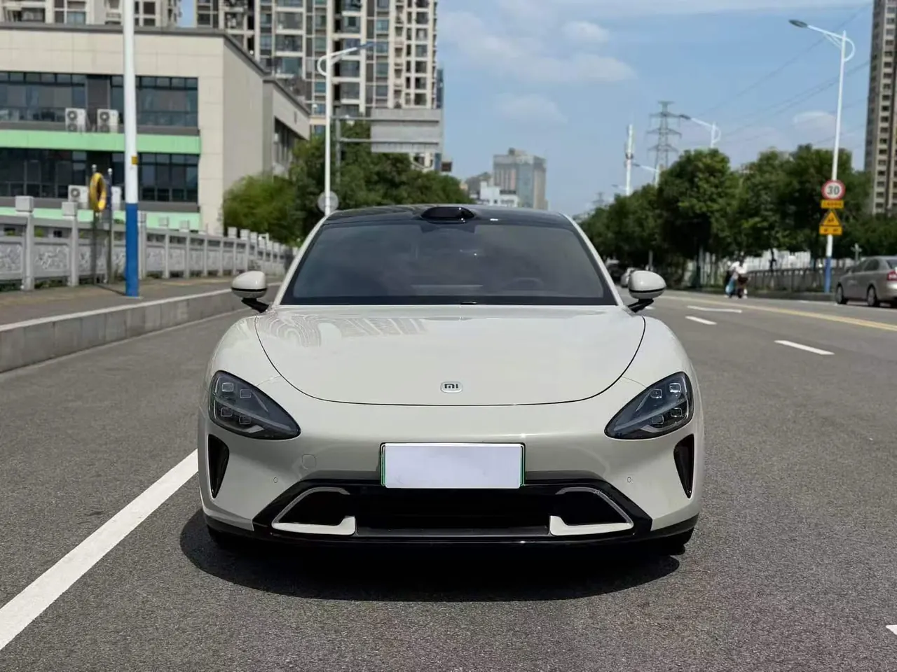MI 2024 SU 7 830km Rear Drive Ultra Long Endurance High-end Smart Drive Pro Edition Automatic Gear 2