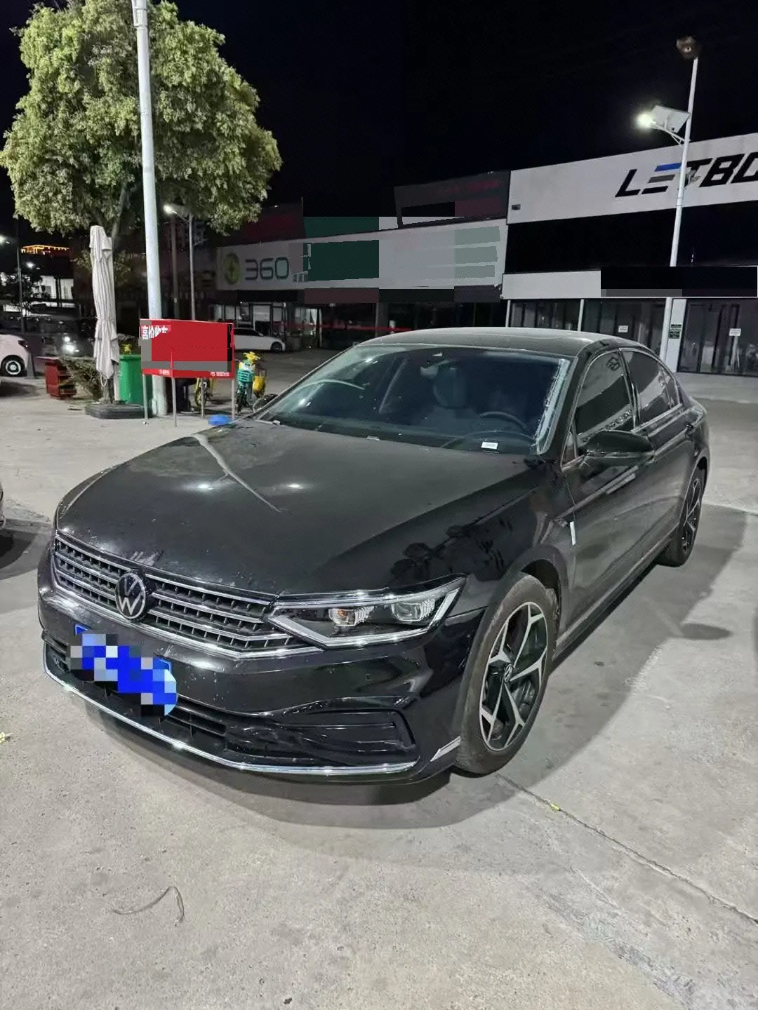 Volkswagen 2026 Magotan 2.0TSI 380TSI 30 million selected luxury automatic gear - View 1