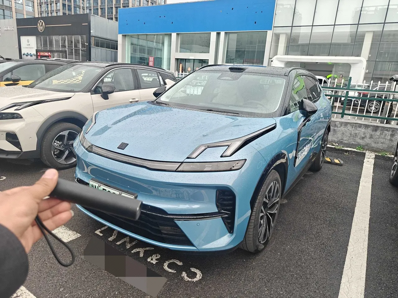 LYNK&amp;CO 2026 LYNK&amp;CO 08 EM-P 1.5T 210 Four-wheel Drive Performance Ultra H7 Automatic Gear - View 1