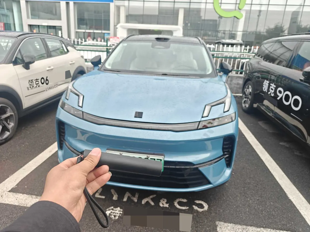 LYNK&amp;CO 2026 LYNK&amp;CO 08 EM-P 1.5T 210 Four-wheel Drive Performance Ultra H7 Automatic Gear 2