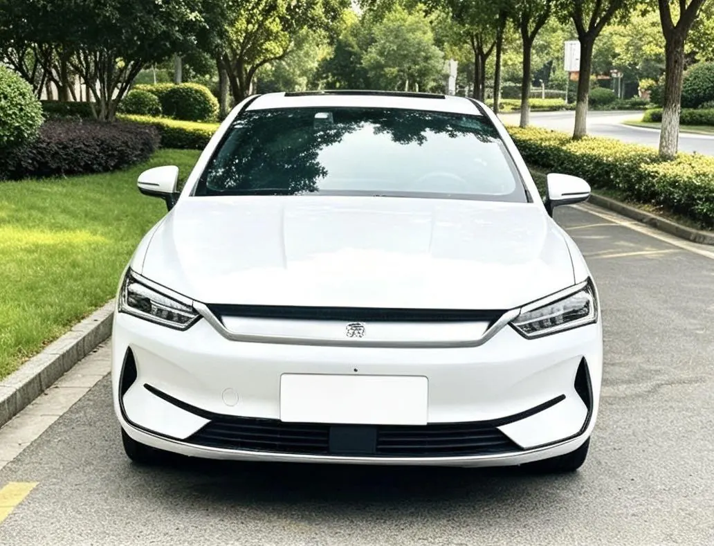 BYD 2021 Qin PLUS EV 500KM Luxury Automatic Gear 2
