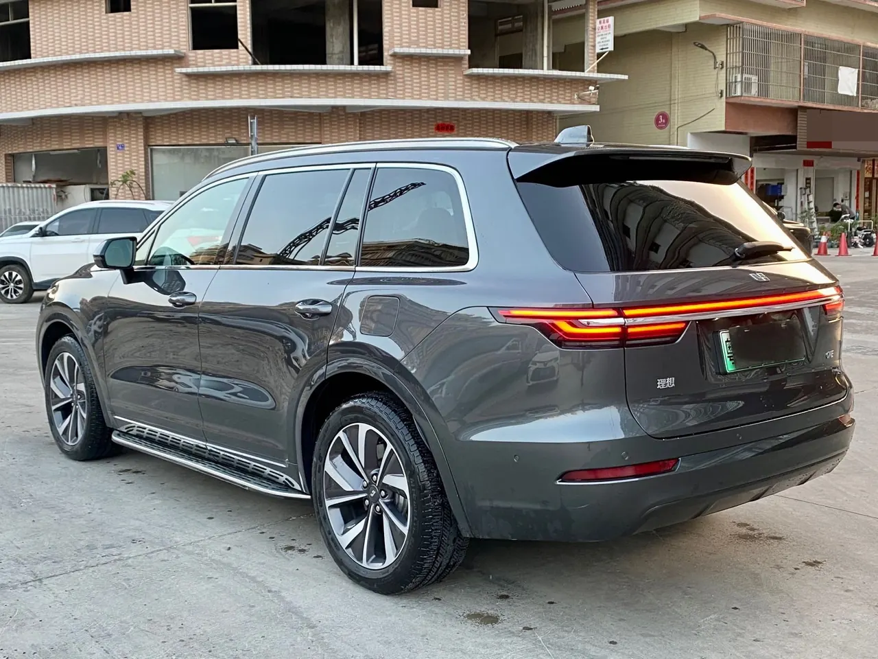 Li 2021 ONE 1.2T extended range 6-seat automatic gear 5