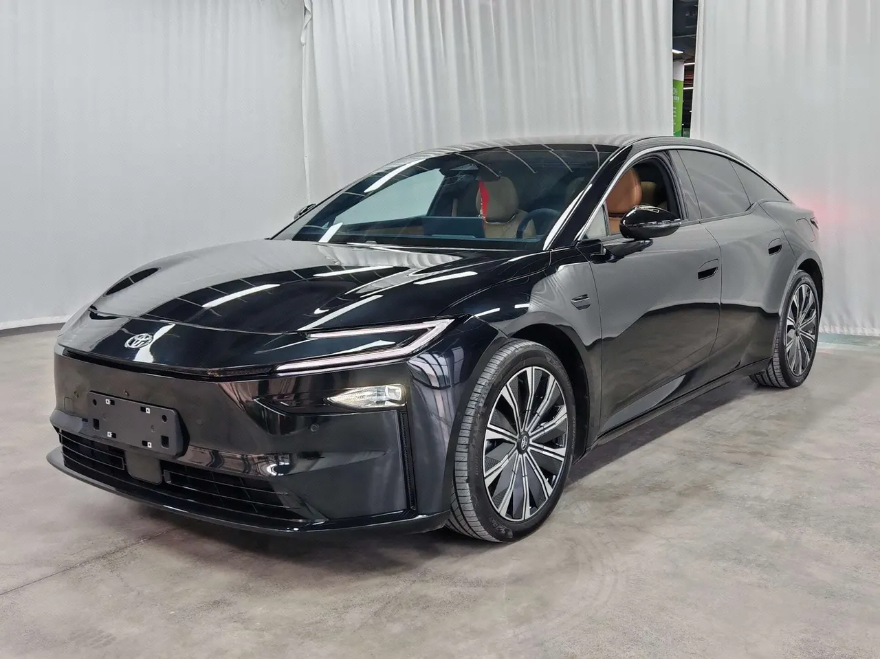 Toyota 2026 Platinum Intelligence 7 600 Pro Automatic Gear - View 1