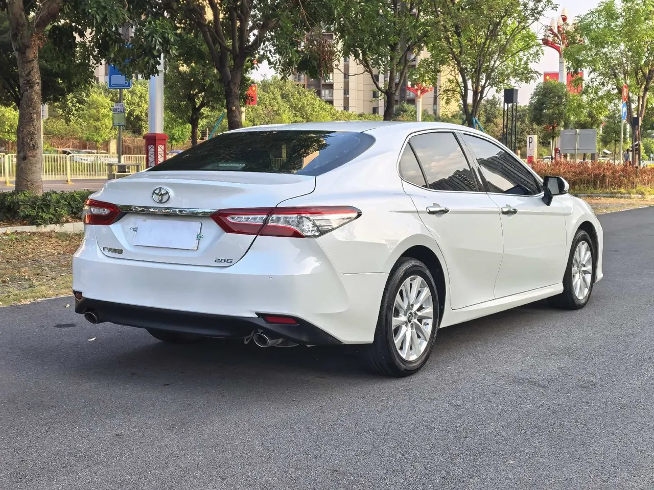 Toyota 2021 Camry 2.0G Stepless Deluxe Edition Automatic Gear 4