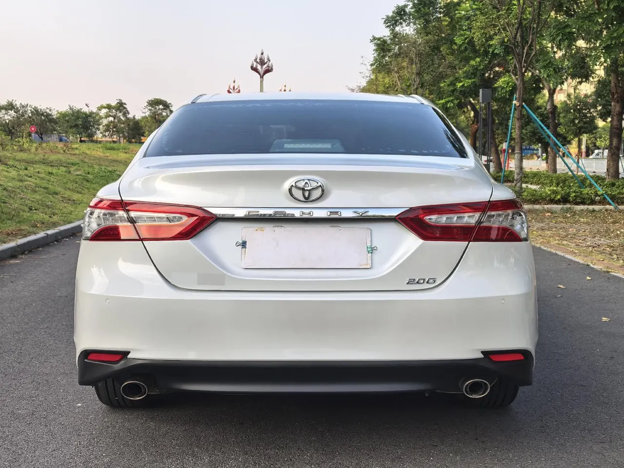 Toyota 2021 Camry 2.0G Stepless Deluxe Edition Automatic Gear 5