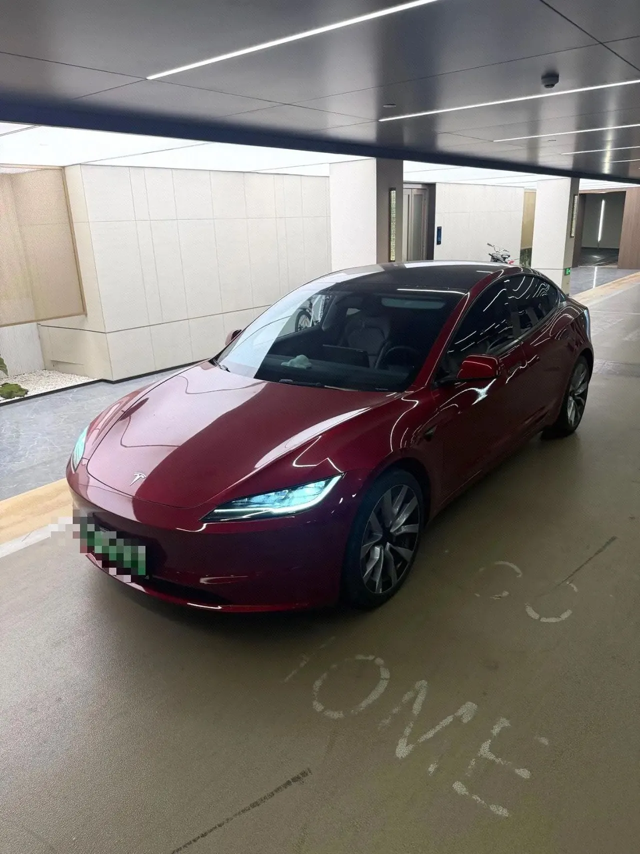 Tesla 2024 Model 3 high-performance all-wheel drive version automatic transmission - View 1