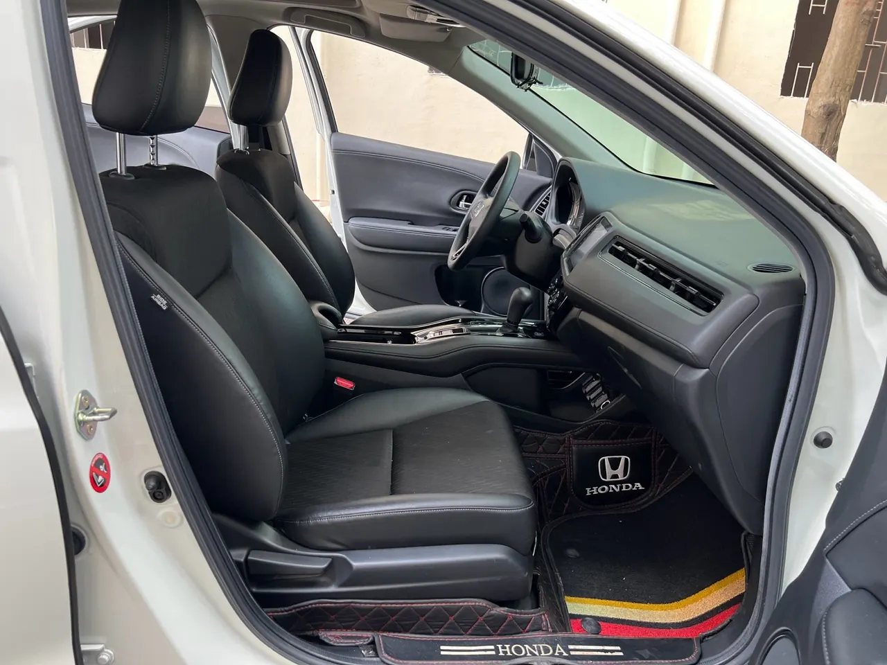 Honda 2020 Binzhi 1.5 stepless luxury automatic transmission 9