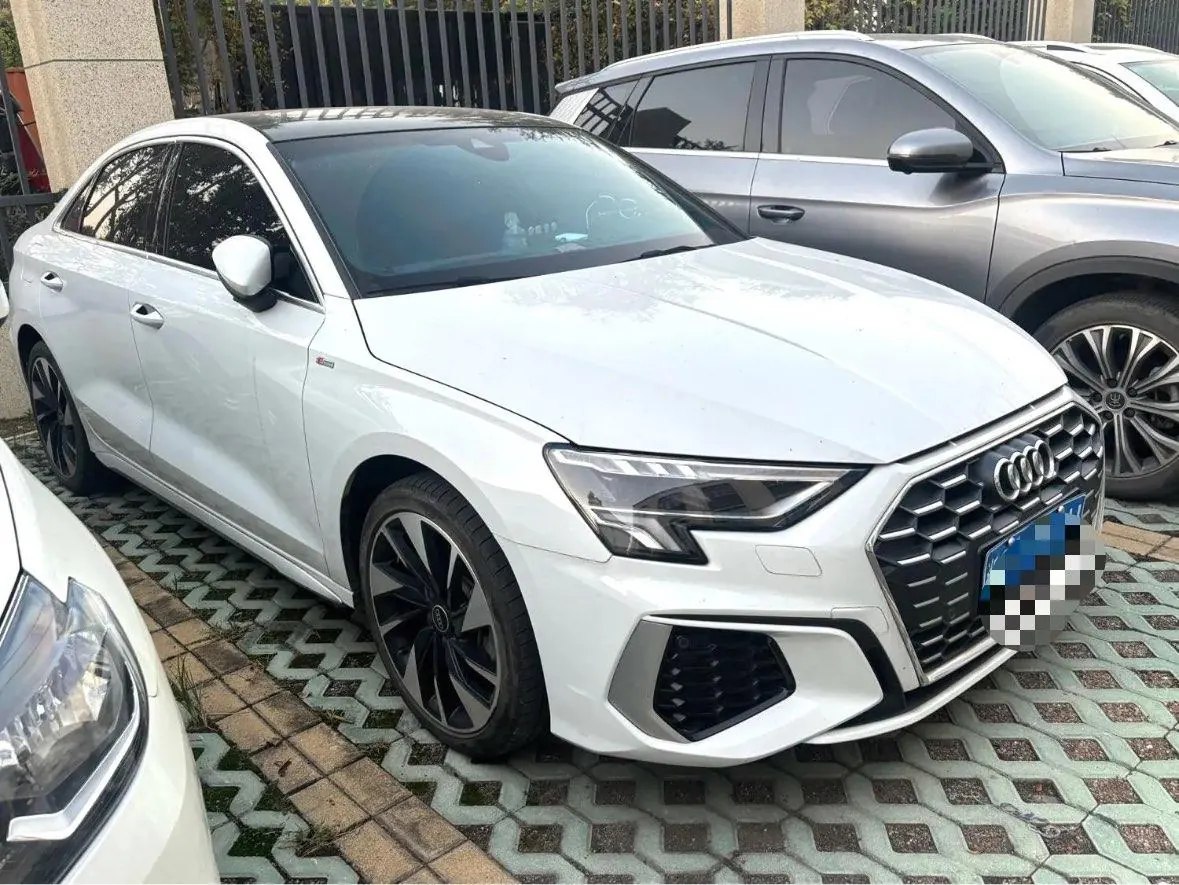 Audi 2023 A3L Limousine 1.4TFSI 35TFSI Fashion Sport Version Automatic Transmission 6