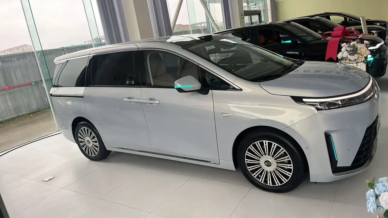 Chuanqi 2026 E8 1.5T Ultra Edition Automatic Gear 3
