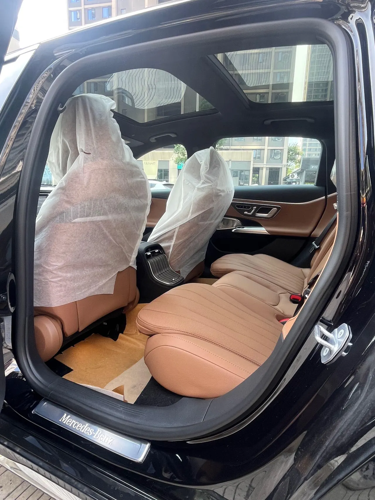 Mercedes Benz E Class 2026 E 300 L 48V 2.0T Luxury (Modified) Automatic Gear 3