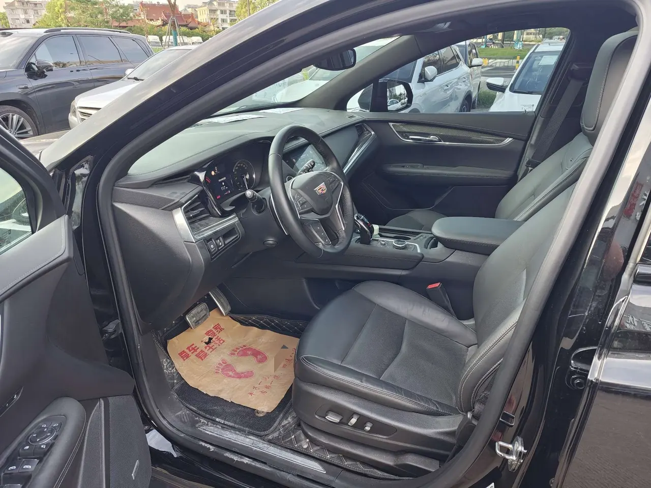 Cadillac 2023 XT5 48V 2.0T 4-wheel drive distinguished automatic gear 5