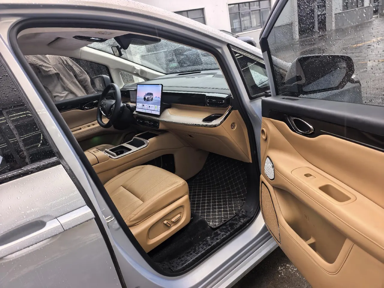Chuanqi 2026 E8 1.5T Ultra Edition Automatic Gear 4