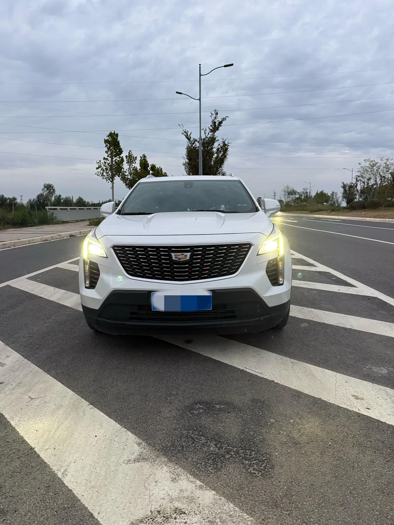 Cadillac 2021 XT4 2.0T 28T Two-Drive Technical Automatic Gear 2