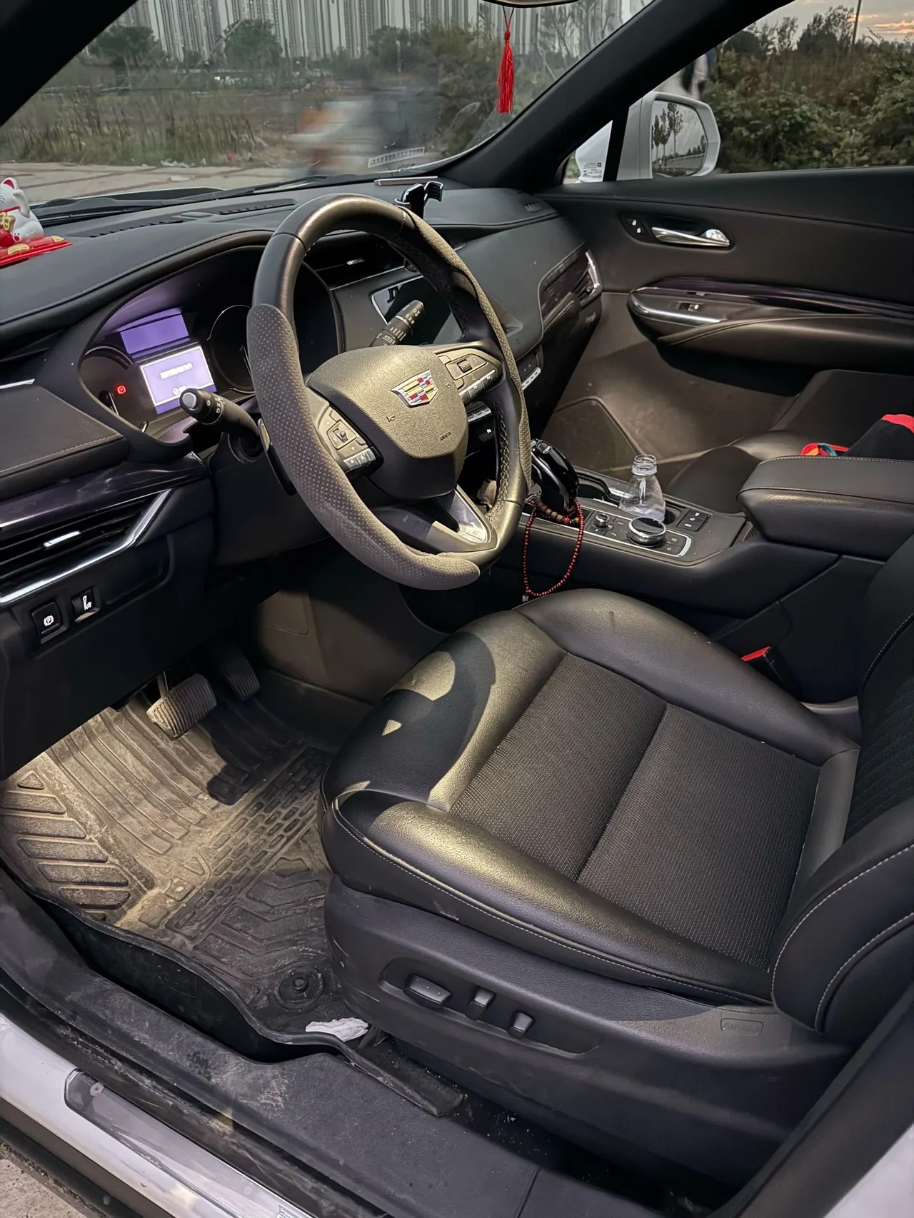 Cadillac 2021 XT4 2.0T 28T Two-Drive Technical Automatic Gear 4