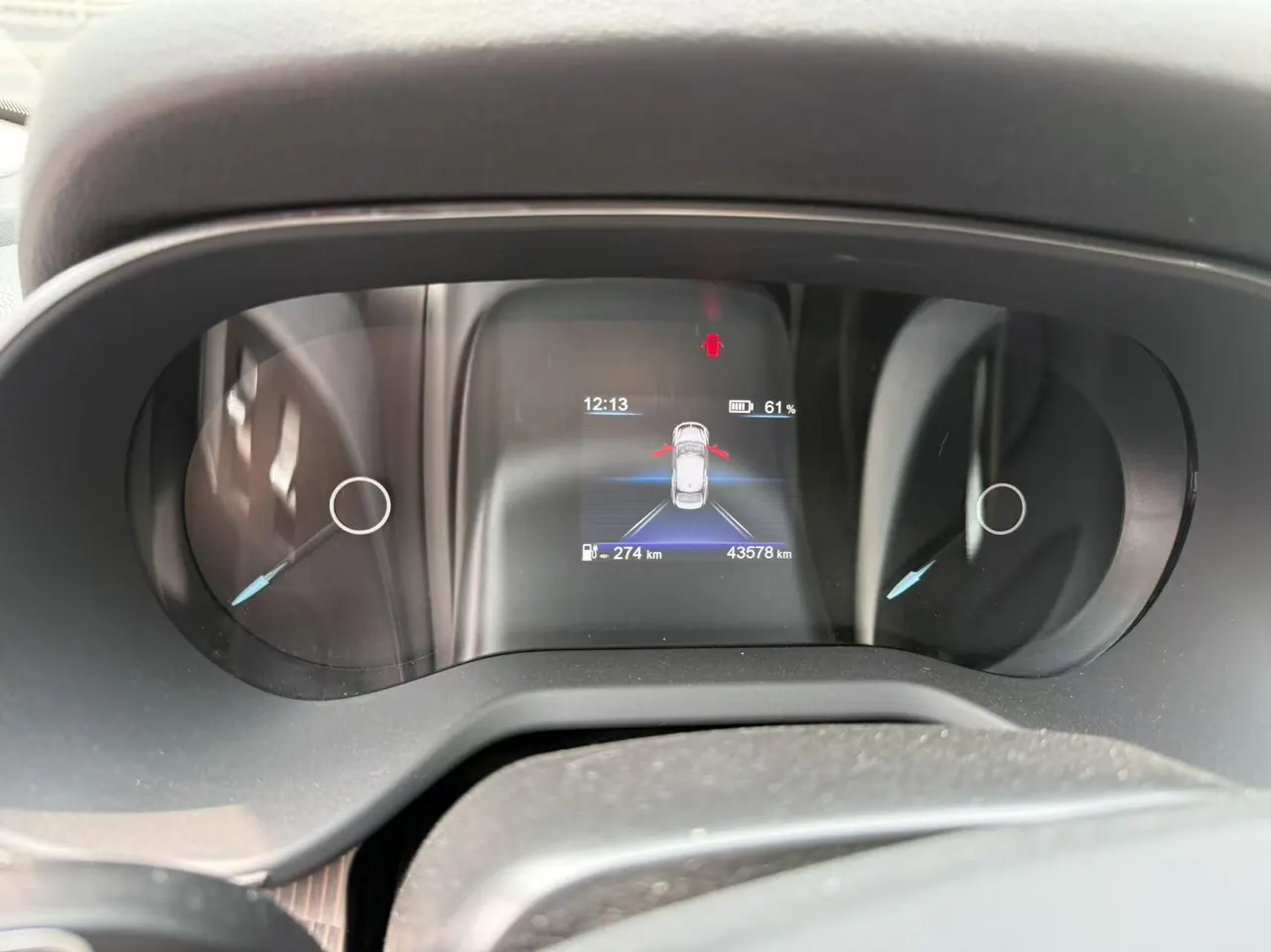 HongQi 2022 E-QM 5 431km Charging Enjoy Edition Automatic Gear 4