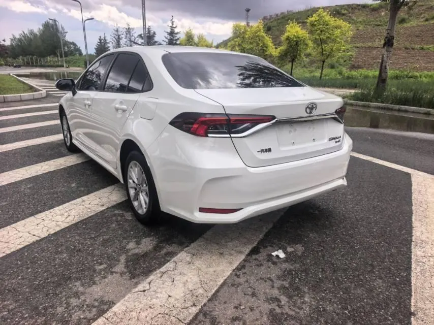 Toyota 2021 corolla 1.2T stepless elite PLUS version of automatic gear 5