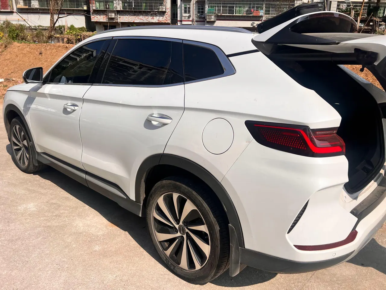 BYD 2023 Song PLUS EV Champion Edition 520KM Honorable Automatic Gear 3