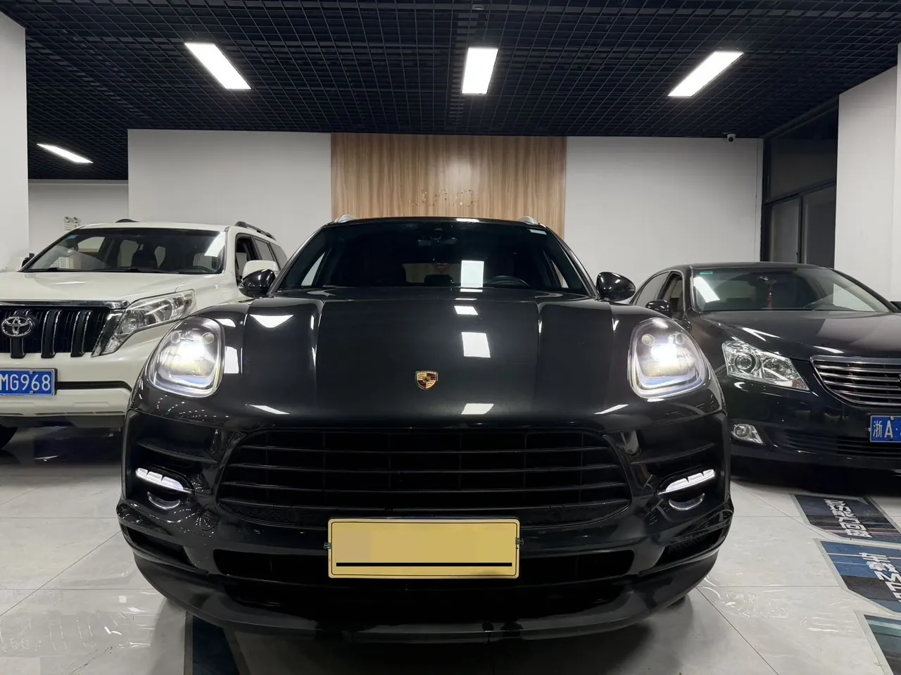 Porsche Macan (Imported) 2020 Macan 2.0T Automatic Gear 2