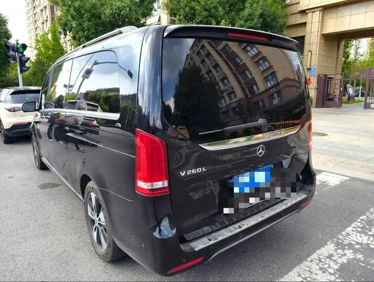 Mercedes Benz V 2020V 260 L 2.0T Deluxe Edition Automatic Gear 3