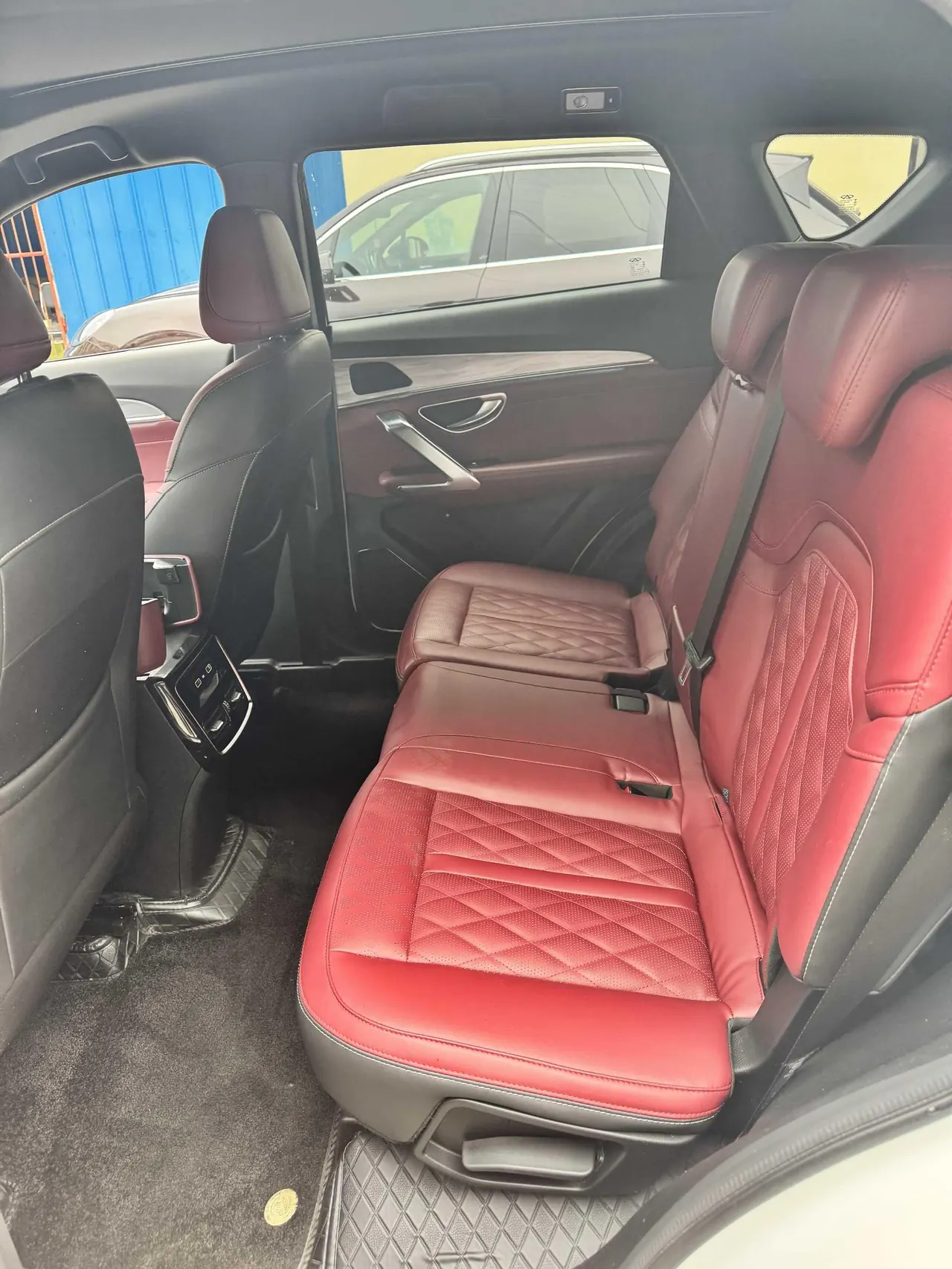 Jetour 2023 X70 PLUS 1.5T self-improvement PRO 7 automatic gear 6