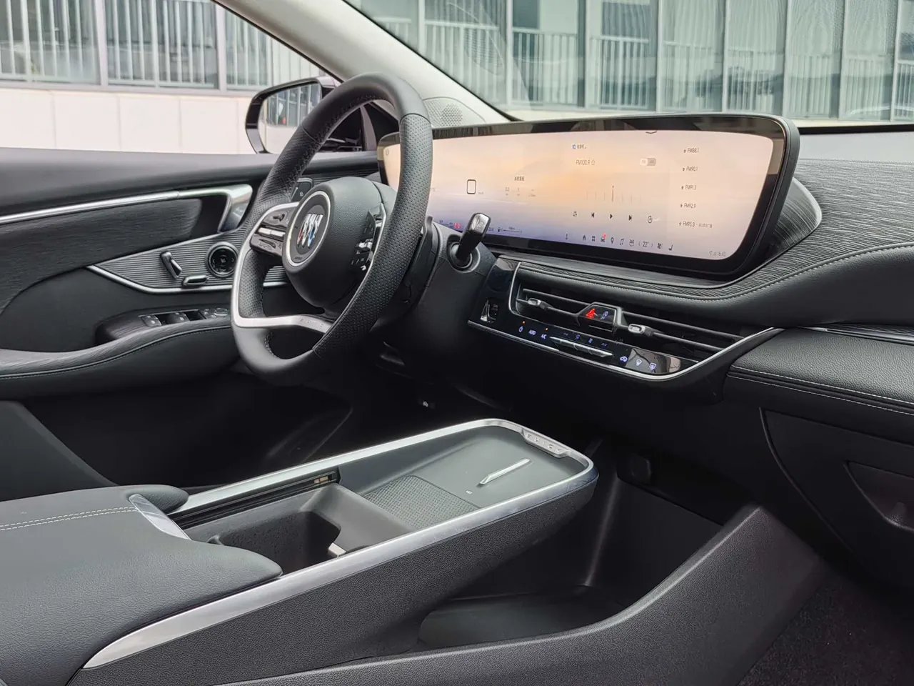 Buick 2025 LaCrosse 2.0T 28T Platinum Edition, automatic transmission 7