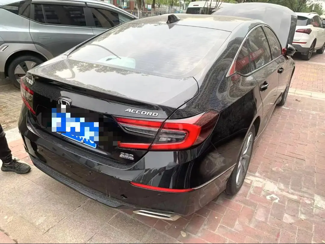 Honda 2022 10th Generation Accord 1.5T Stepless 260TURBO Deluxe Automatic Gear 2