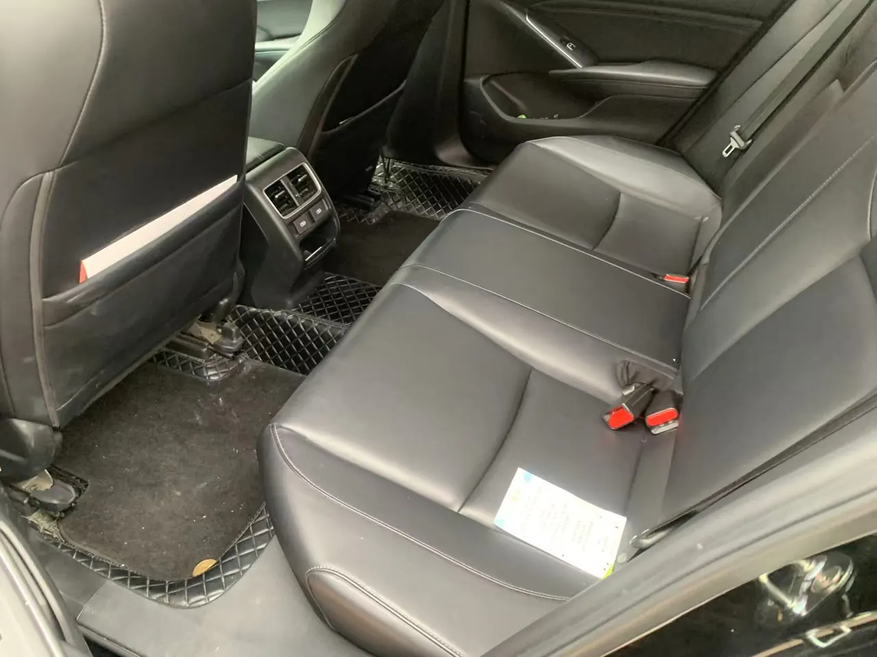Honda 2022 10th Generation Accord 1.5T Stepless 260TURBO Deluxe Automatic Gear 3