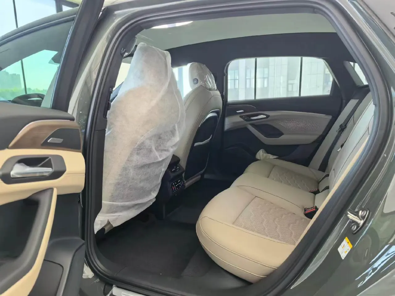 Audi 2026 A6L e-tron Starts Gan Kun Smart Driving Edition Automatic Gear 8