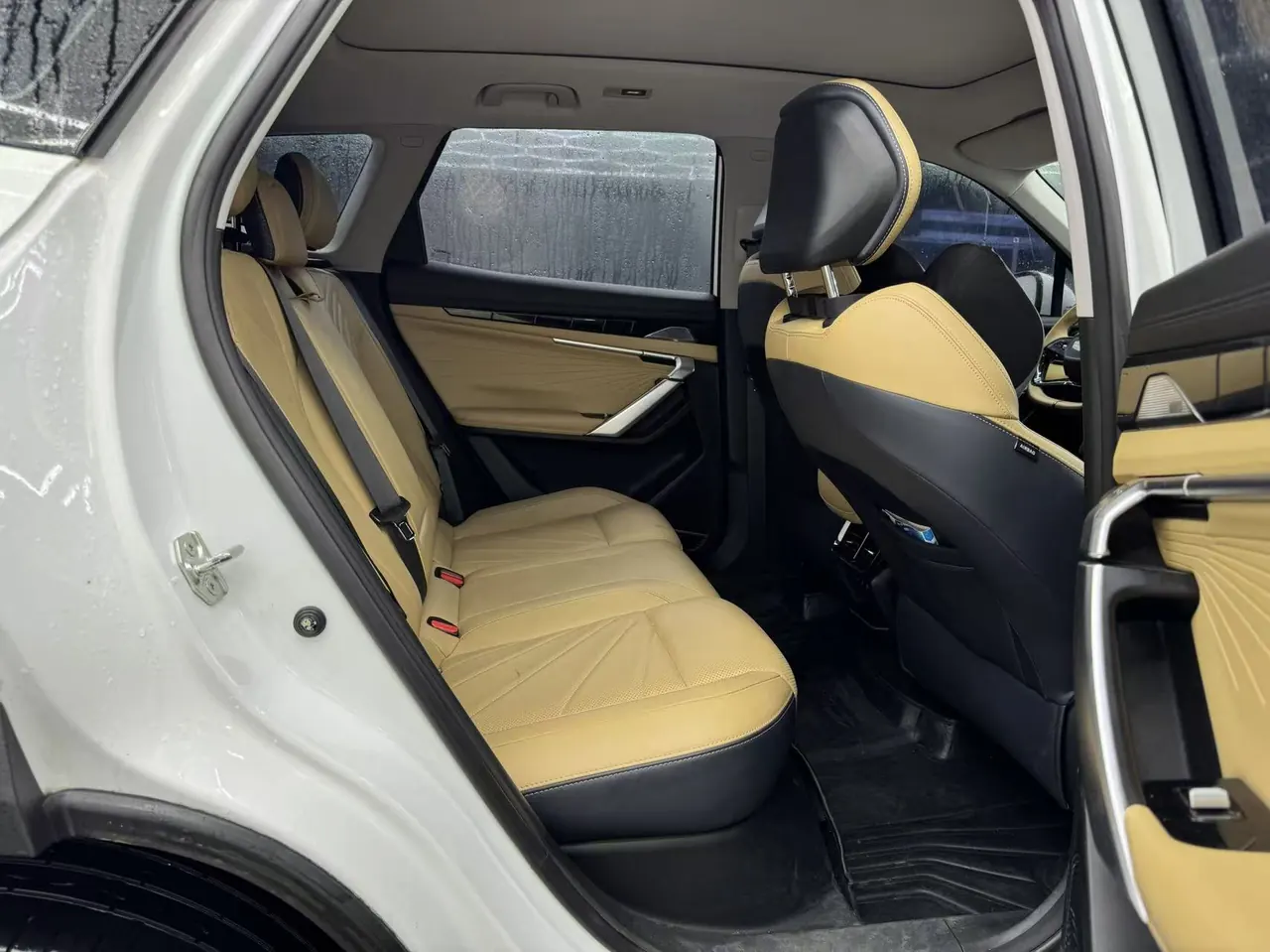 Geely 2023 Boyue L 2.0TD Honorable Automatic Gear 4