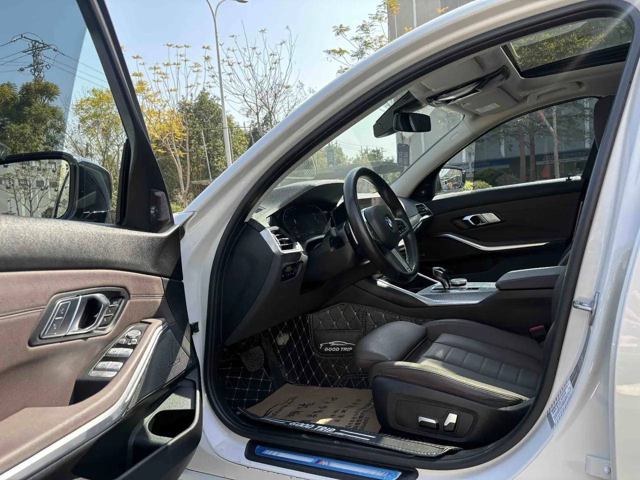 BMW 3 Series 2020 325Li 2.0T M Sports Obsidian Night Edition Automatic Gear 4