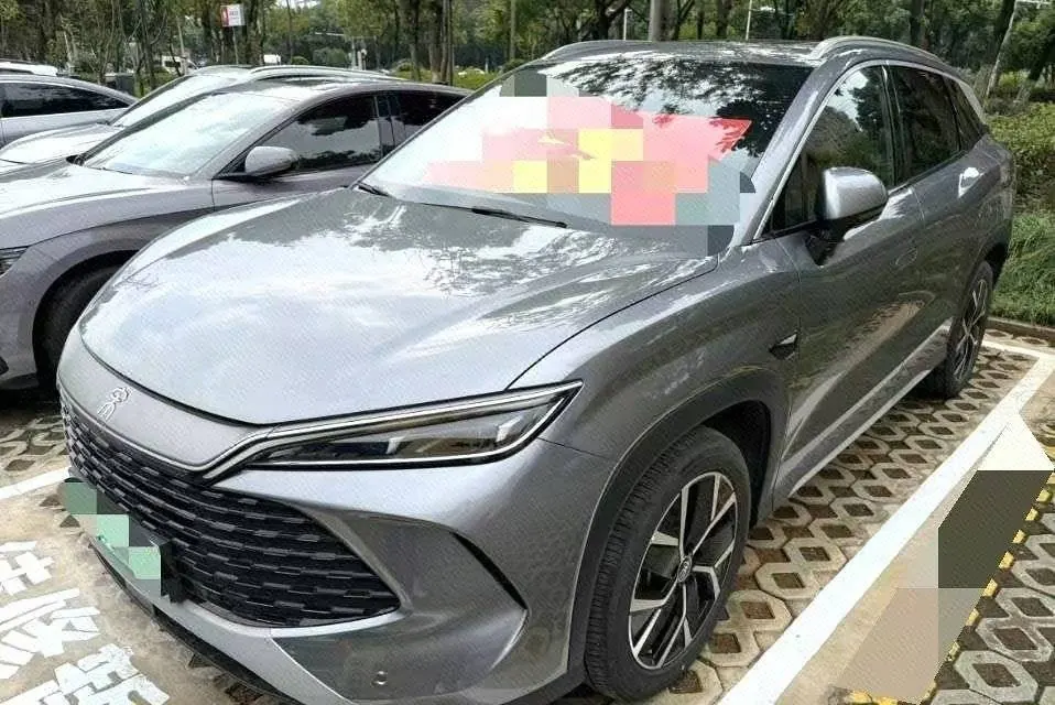 BYD 2025 Song L DM-i 1.5 Stepless Smart Driving Edition 160km Exceed Automatic Transmission - View 1