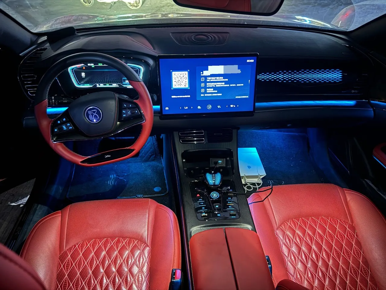 BYD 2020 Han four-wheel drive high-performance flagship automatic gear 9