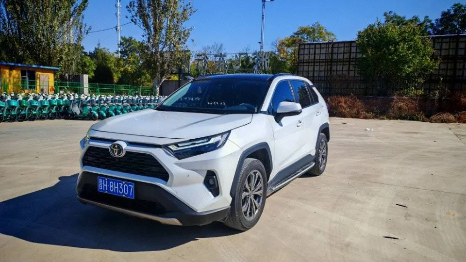 Toyota 2023 RAV4 Rongbo 2.0 Stepless Two-Drive Fashion Plus Edition Automatic Gear - View 1
