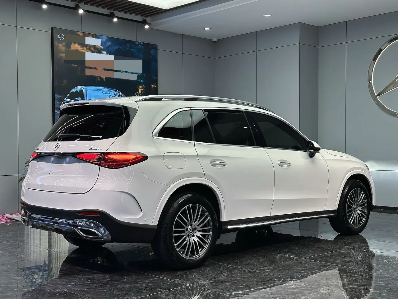 Mercedes Benz 2023 GLC 300 L 4MATIC 48V 2.0T dynamic 5-seat automatic gear 7
